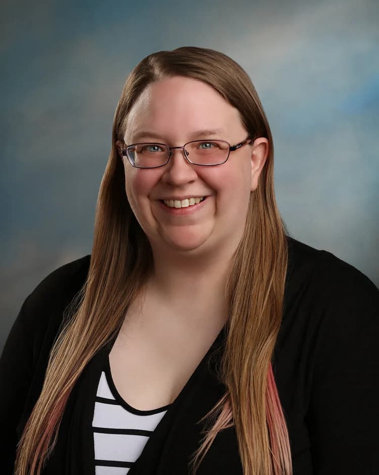 Portrait of Stephanie Turner